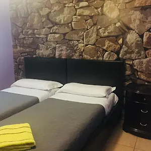  Hostal Rome City Hostel